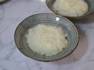 18、亲子丼,准备米饭