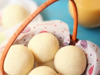 27、蛋黄肉松麻薯球,成品图