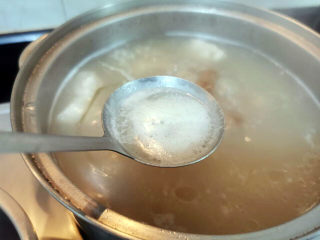 14、黄豆猪脚汤,这些泡沫不利人体吸收