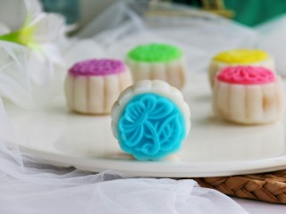 12、五彩冰皮月饼,成品