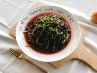 14、清炒苋菜,成品图