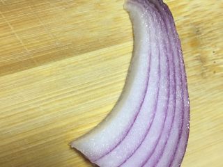 7、海苔鲜味三文鱼,洋葱少许切小块