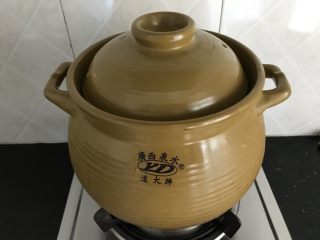 10、椰子粉葛煲老鸡～秋季滋养汤汤,大火烧开转小火煲1.5-2小时