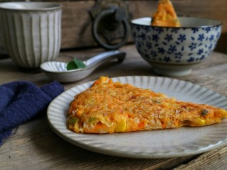 1、泡菜煎饼,泡菜我是用韩式方法腌制的，酸辣中还有些回甜。没有自制的泡菜也可以买现成的