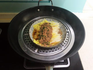 20、酸辣娃娃菜,娃娃菜蒸好了