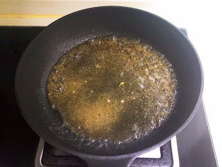 23、酸辣娃娃菜,烧开后调匀即可