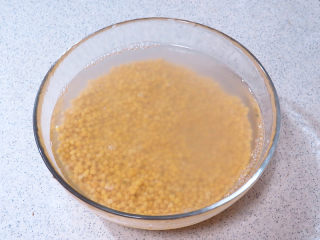 1、消暑小食【蔓越莓绿豆糕】,绿豆浸泡6小时以上