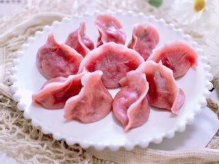 21、牡蛎韭菜粉嫩饺子,营养丰富又不长肉肉的饺子，我一人干掉一盘没够吃。