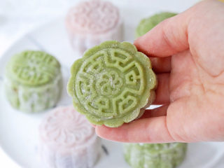 17、彩色豆沙冰皮月饼,图二