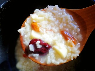 13、山药枸杞粥,甜丝丝的。