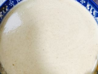 7、冬至饺子，夏至面——秘制凉面,加入一碗浓稠扮好的芝麻酱，最佳补钙食品，要常服用！