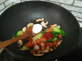 12、香菇番茄芝士面,加盐