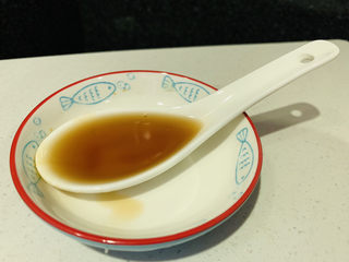 10、照烧鸡胸肉,1勺料酒;