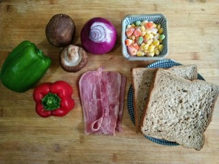 1、时蔬吐司盏――美味健康餐,准备食材。