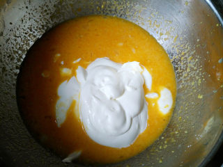 12、柠檬酥皮派,加入淡奶油