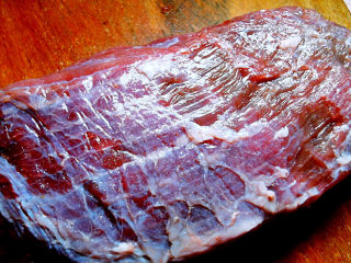 1、青椒炒牛肉,适合炒的牛肉