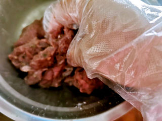 16、青椒炒牛肉,抓腌