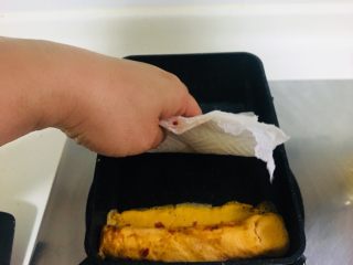 7、早餐-照烧玉子烧,开始的一层会有点难看，不用担心后面就好了????每次都是擦油