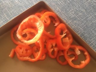 9、什锦披萨,红椒切圈