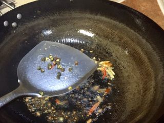 17、爆炒腰花,继续炒香