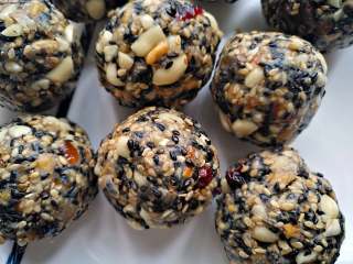 10、 广式五仁月饼蜂蜜版（不用转化糖浆）,平均分成25份，搓圆