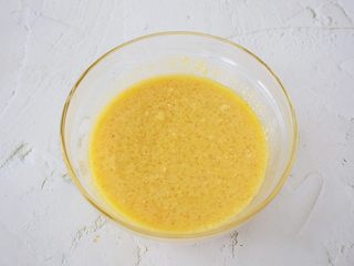 10、小猪花生流沙汤圆,放入冰箱冷冻备用