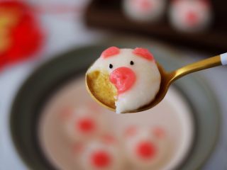 28、小猪花生流沙汤圆,图四