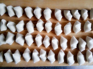 9、冬至之羊肉馅饺子,切小块