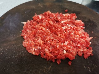 5、肉末豇豆,最后切成肉末