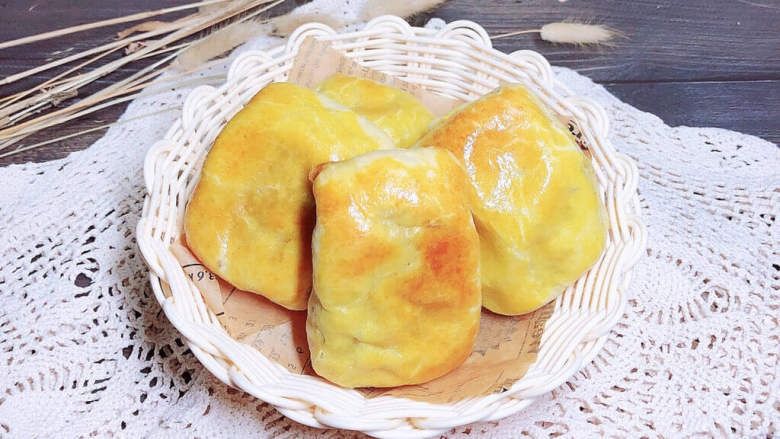 冬至美食新疆烤包子