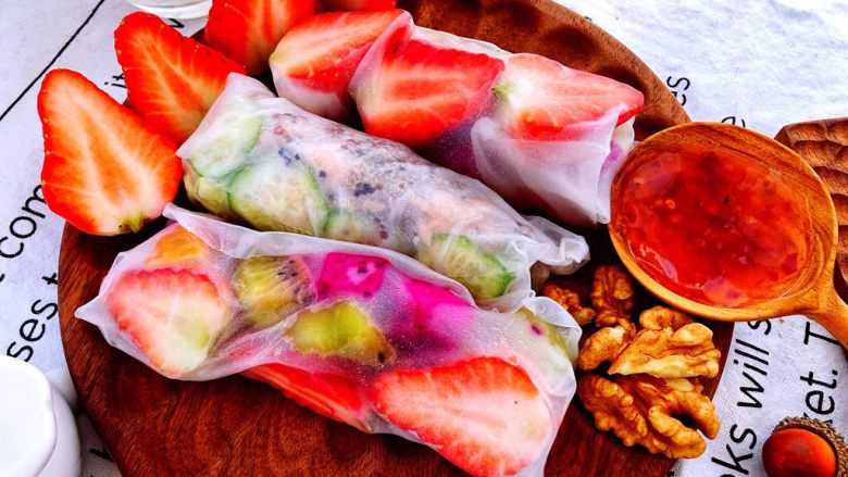 轻食料理缤纷越南春卷