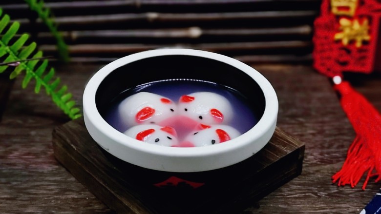 预热元宵节猪圆玉润芝麻汤圆