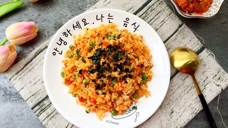 炒饭秀辣白菜炒饭