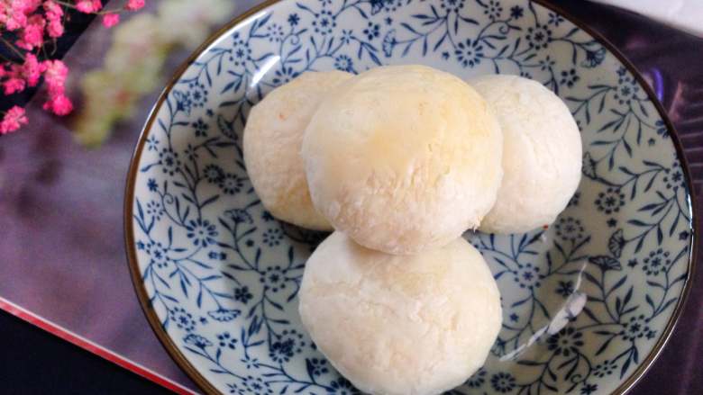 中式点心苏式鲜肉月饼