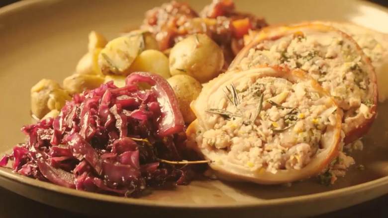 澳大利亚烤乳猪填馅脆皮烤乳猪