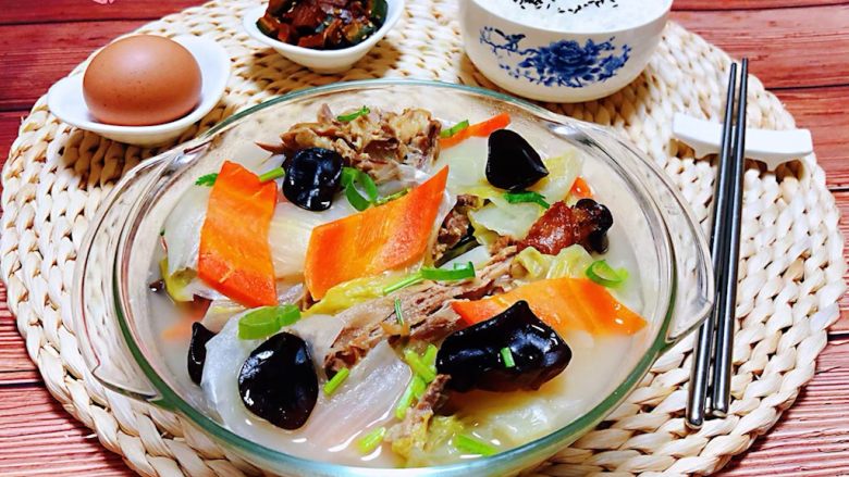 冬至美食鸭架时蔬汤