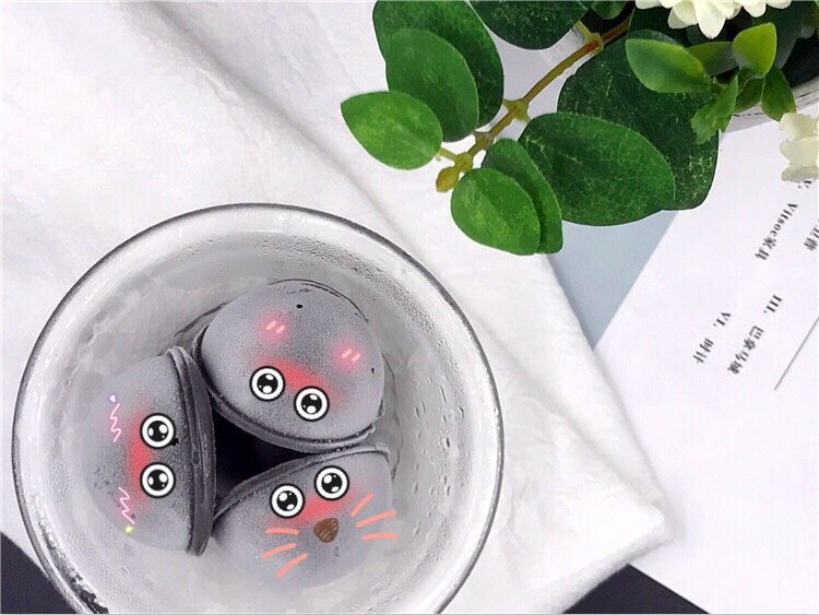 健康夏日黑芝麻冰淇淋冷饮