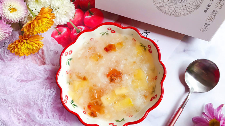 桃胶金燕耳苹果甜汤提高免疫力佳品