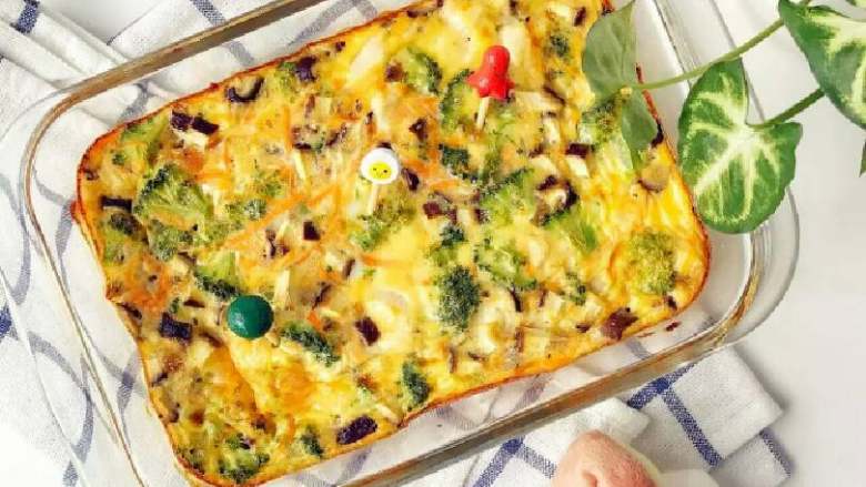 宝宝辅食西兰花鸡肉烘蛋