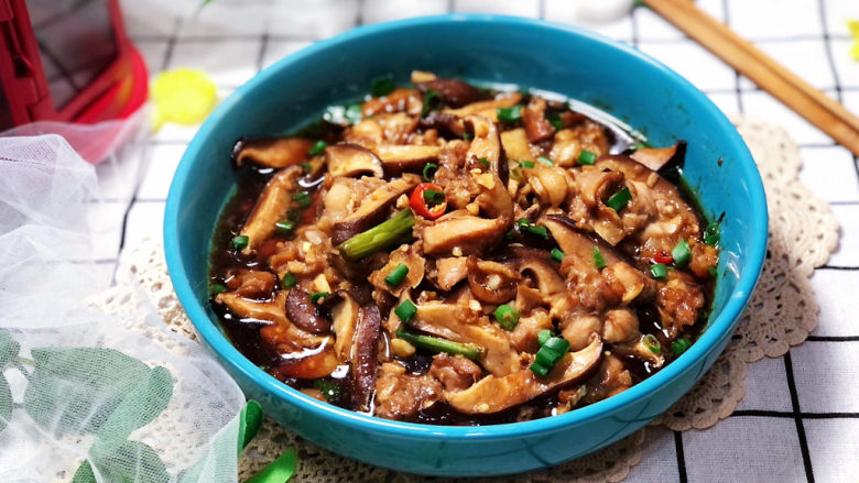 蒜香鸡腿蒜蓉香菇蒸鸡腿