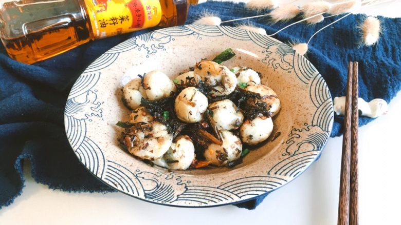 贵州酸菜炒汤圆