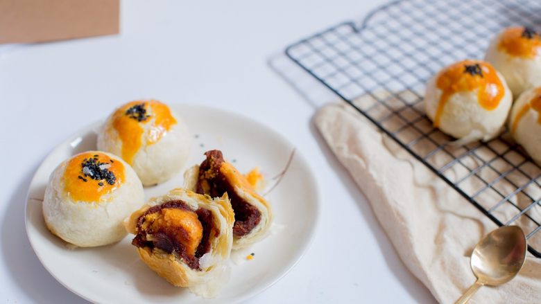 中秋月饼怎么做手把手教你做蛋黄酥