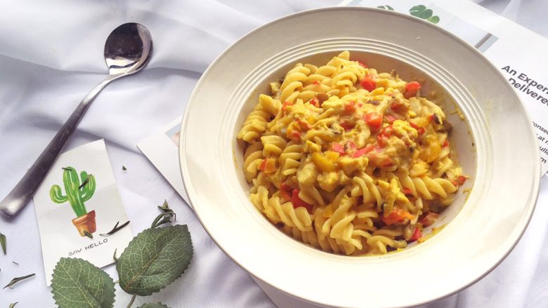 宝宝辅食12M咖喱时蔬意面