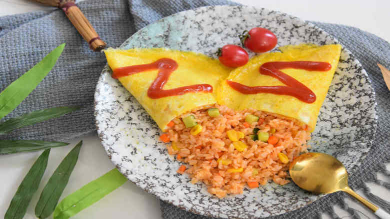 简易蛋包饭—黄金满兜的好运蛋包饭你必须了解一下