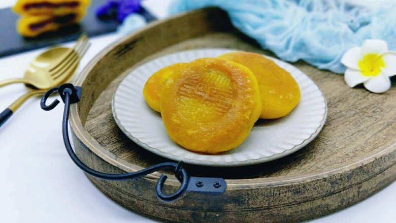 感恩节食谱南瓜紫薯馅饼