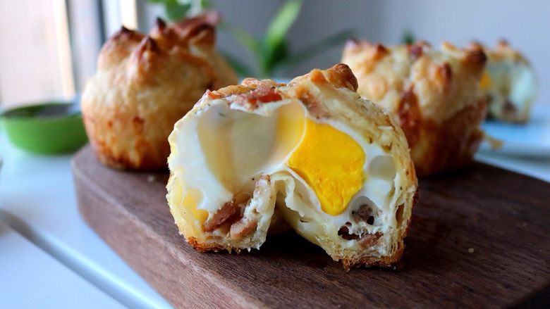 迷你培根鸡蛋酥饼