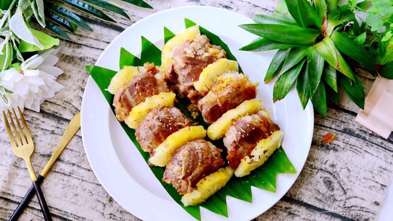 东南亚风味咖喱肥牛凤梨饭团