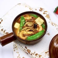 六鲜菌菇海鲜豆腐什锦汤