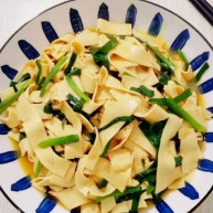 韭菜炒干豆腐