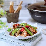 海虾肉片辣炒茄条